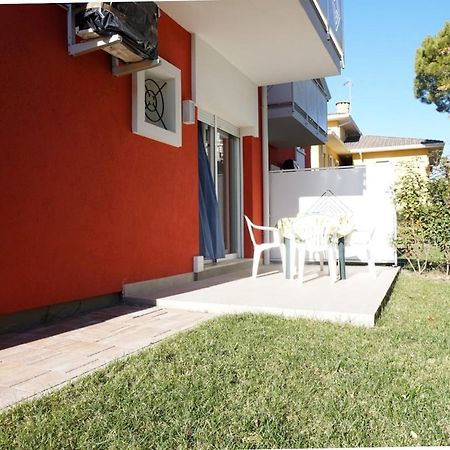 Relax By The Garden - Flat For Up To 6 Guests Apartment Porto Santa Margherita di Caorle Exterior foto
